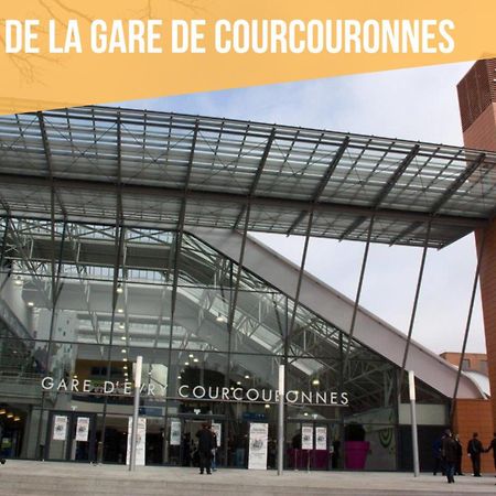 Le Cosy Yellow Appartement Lumineux A 5 Min De La Gare D'Evry Avec Parking Gratuit Courcouronnes Exterior photo